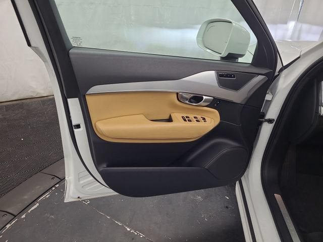 2018 Volvo XC90 Momentum