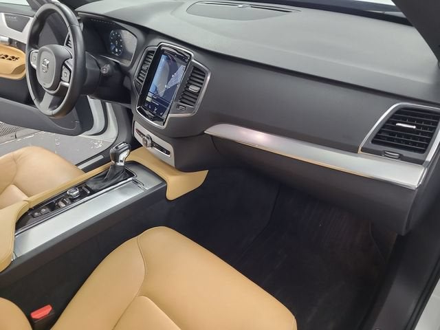2018 Volvo XC90 Momentum